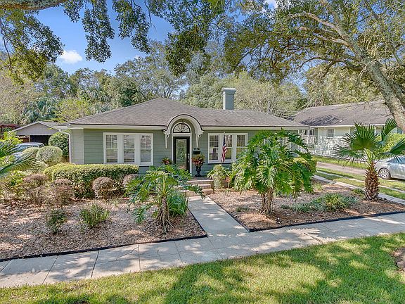 3rd image of 1438 Talbot Ave