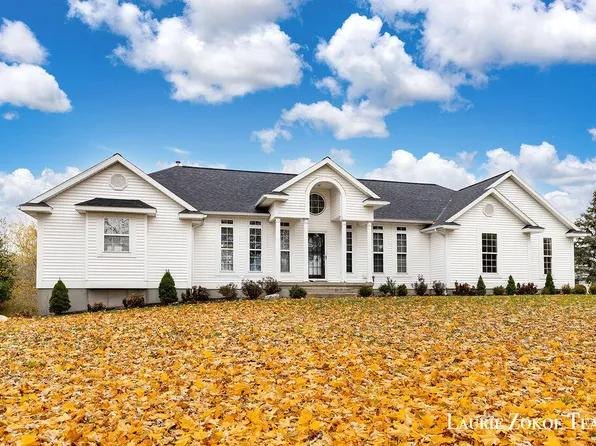 14760 32nd Ave, Marne, MI 49435