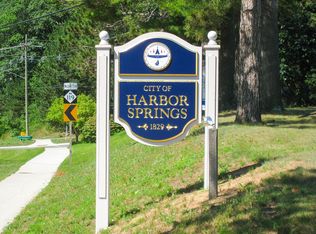 5160 Seven Mile Point Ridge Dr, Harbor Springs, MI 49740
