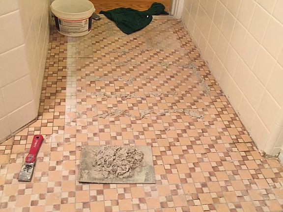 bath tile floor (original)