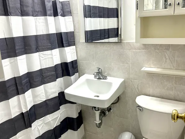 7117 Park Avenue image 11 of 16