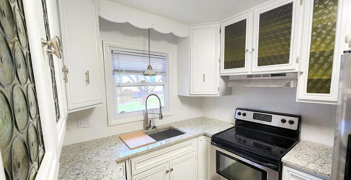 Unit Photo - 401 Bethel Dr