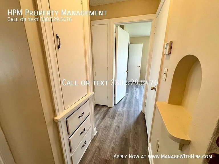 3021 Windsor Pl SW — Photo 5