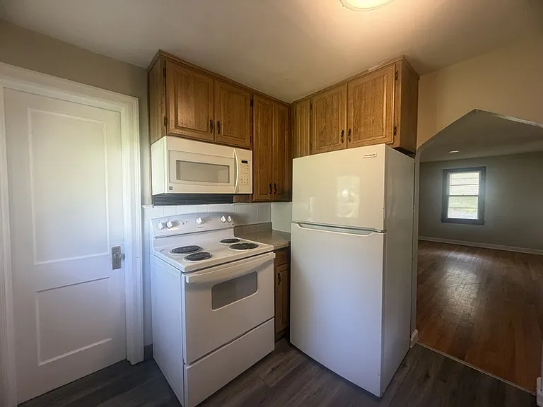 515 W Southside Blvd — Photo 9