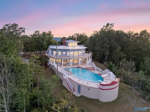 583 Bell Point Rd, Laceys Spring, AL 35754