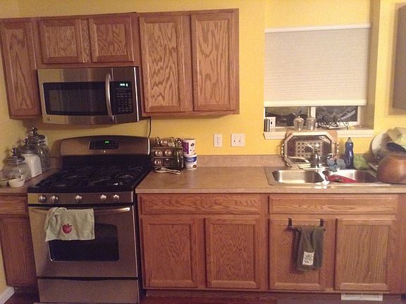 3rd image of 2747 Bluewater St