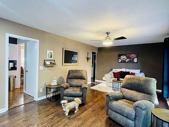 4th image of 2804 Reppuhn Dr