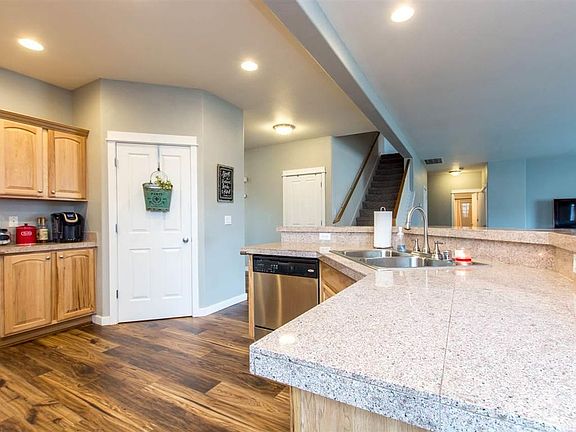 5th image of 5107 Malaga Dr