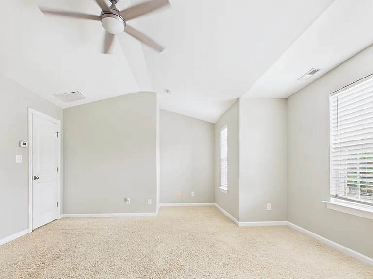 5690 Stafford Rd — Photo 19