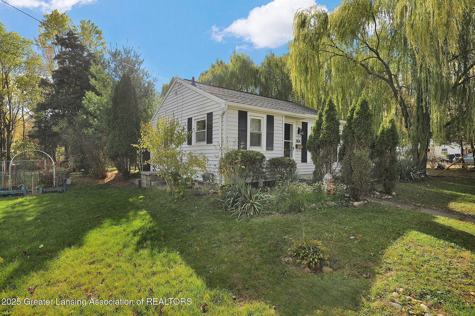 904 Pacific Ave photo 1