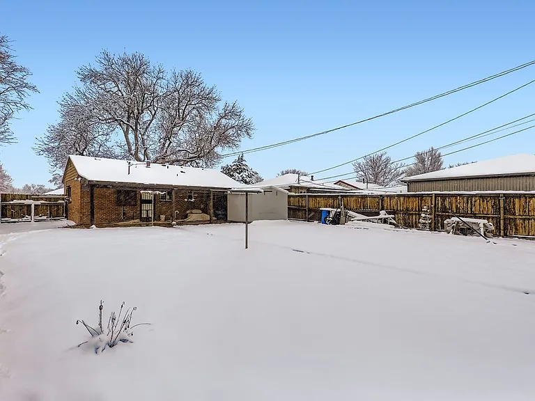 3540 Newport St — Photo 23