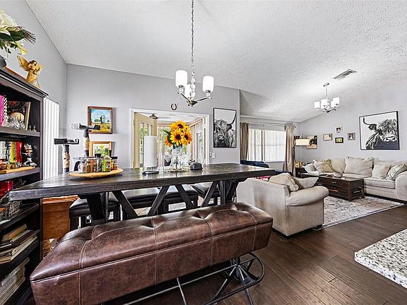 4th image of 803 High Point Ct
