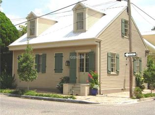 3017 Chestnut St, New Orleans, LA 70115