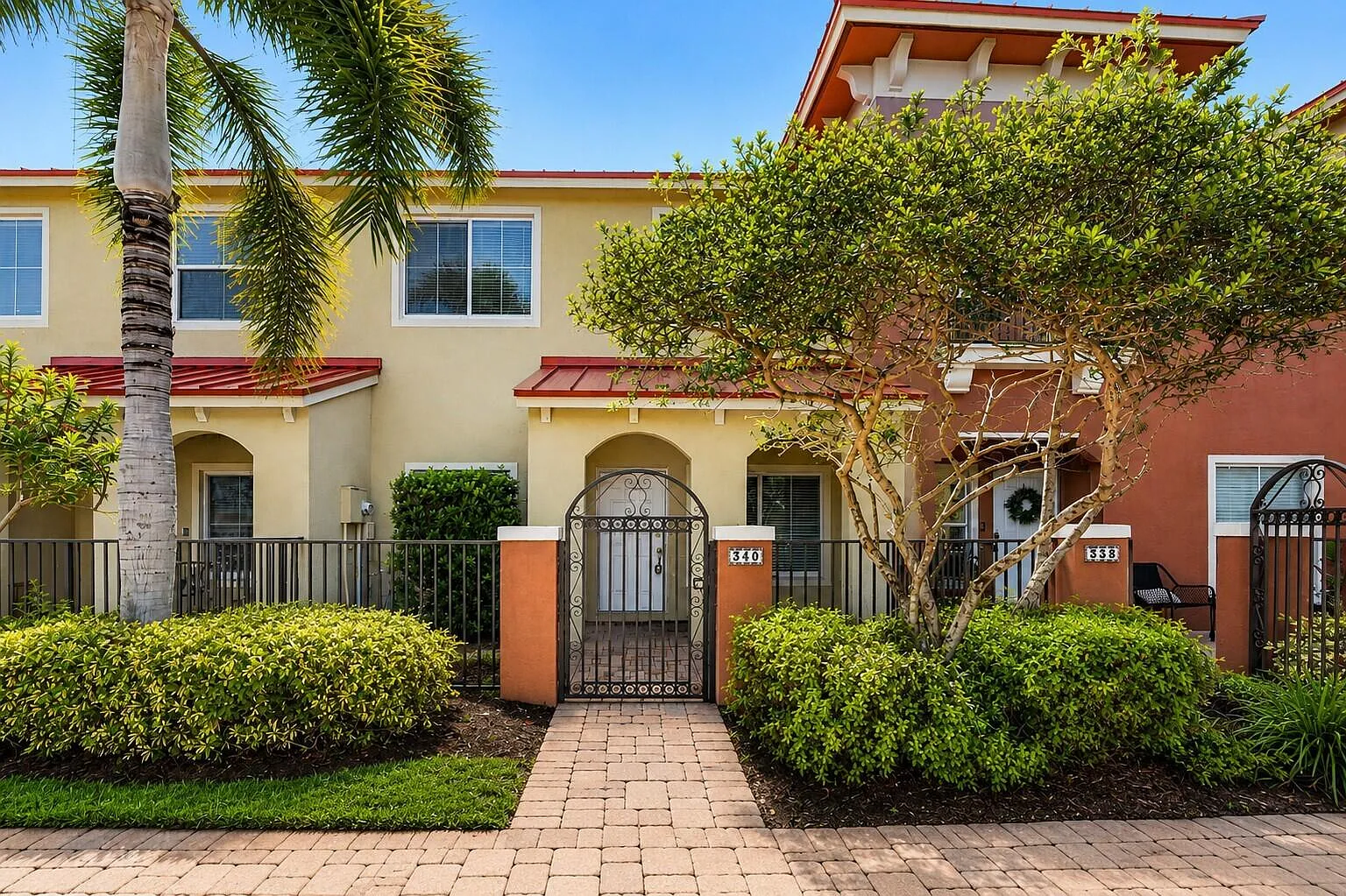 2 bed, 2.5 bath, 1188 sqft, $2,250 — Photo 1