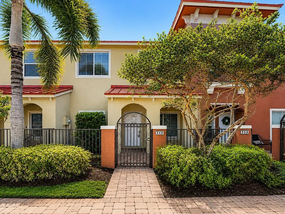 340 Lake Monterey Cir