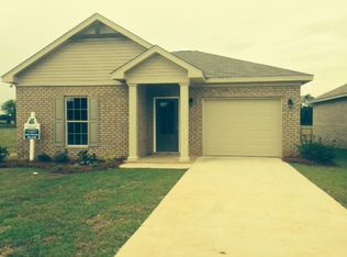 127 Montreat Ct, Dothan, AL 36303