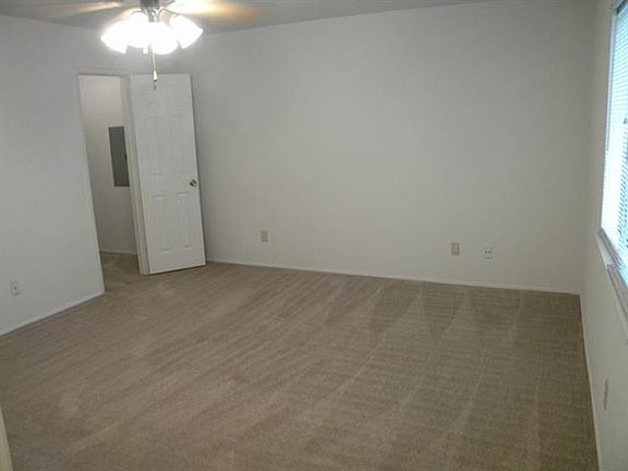2nd image of 5100 Sandalwood Ln