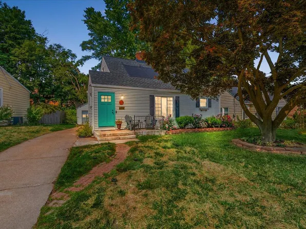 1819 Sylvan Ave SE, Grand Rapids, MI 49506