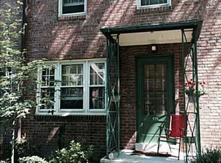 529 Bigham St, Mt Washington, PA 15211