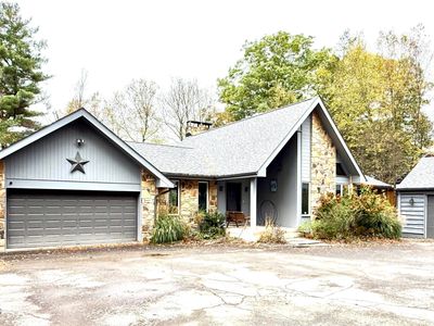 122 Waterfront Dr, Greentown, PA, 18426