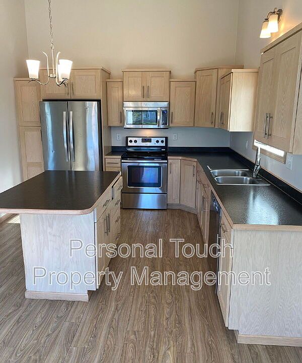 1st image of 4984 34th Ave S