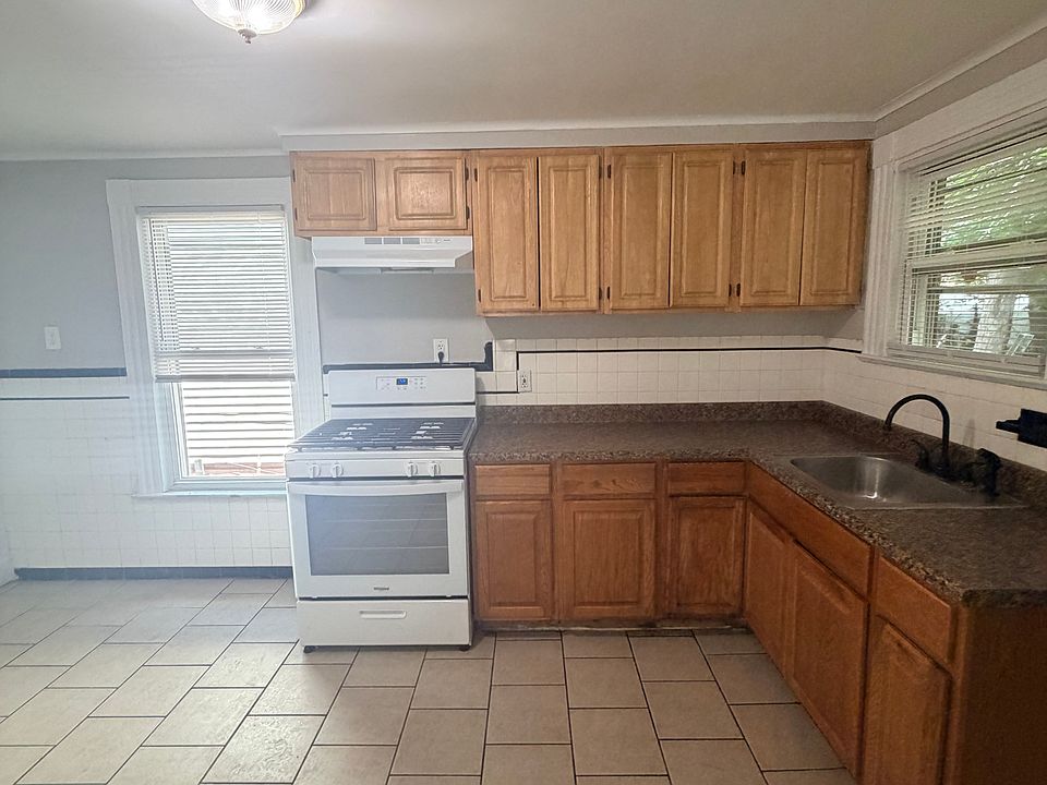 1st image of 37 Arthur St