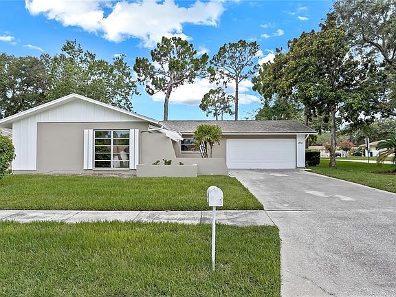 2nd image of 202 Hillcrest Dr
