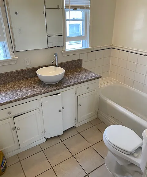 615 Midvale Ave #615 — Photo 5