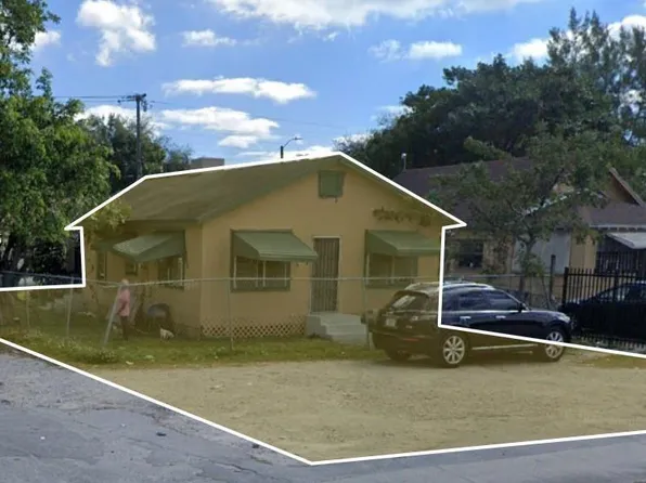 7560 NE Miami Ct, Miami, FL 33138