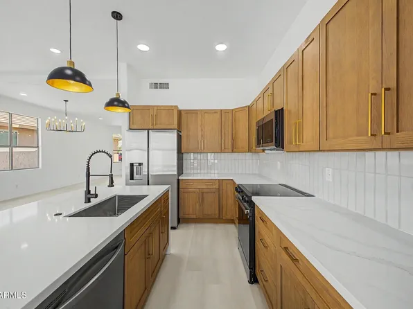 6582 W Oraibi Drive, Glendale, AZ 85308