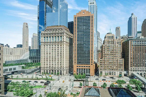 Sold by Level Group | media 9