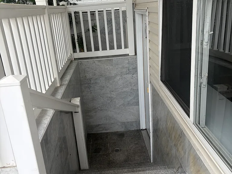 15 Pershing St #1 — Photo 6