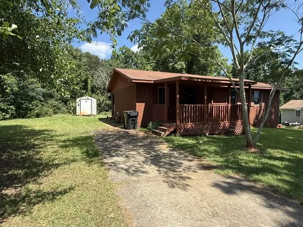 104 Crestview Dr, Milledgeville, GA 31061