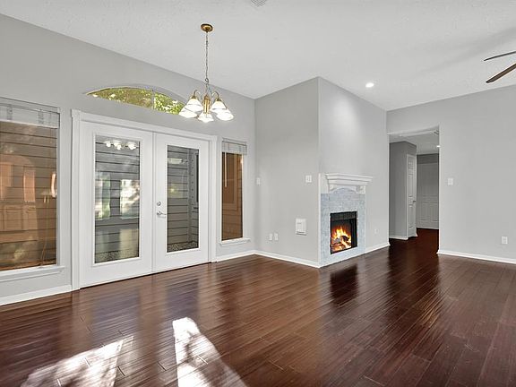 5th image of 4103 Meadowgold Ln