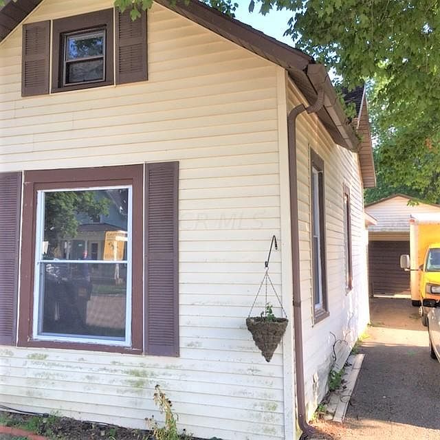 2nd image of 7385 W Main St