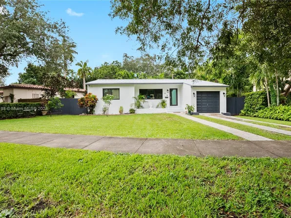 579 Hunting Lodge Dr, Miami Springs, FL 33166