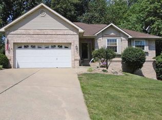 1505 Stonebrooke Dr, Edwardsville, IL