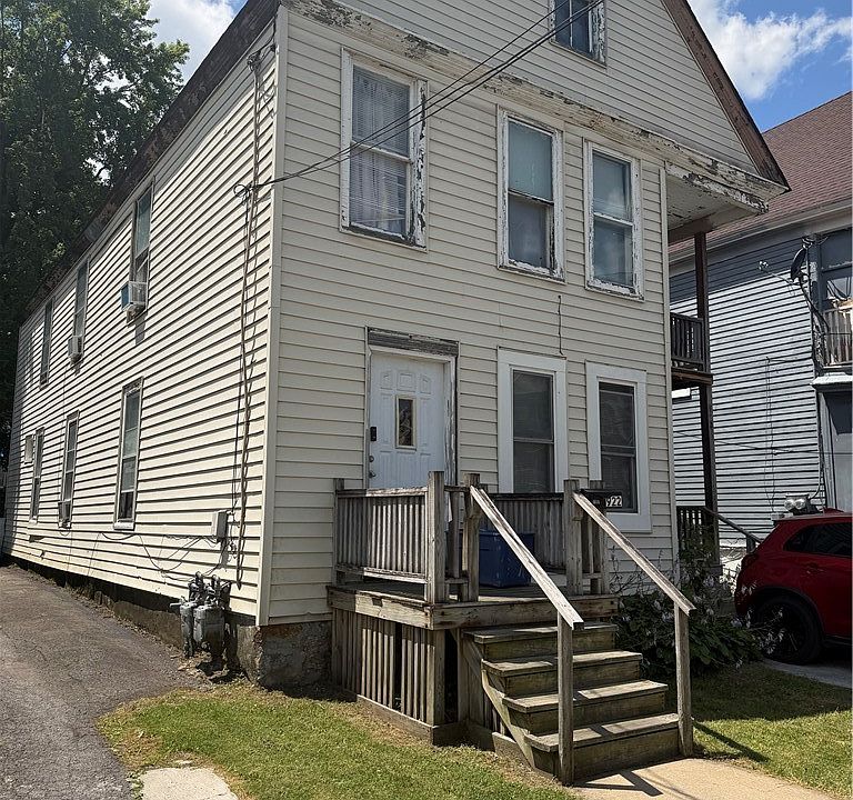 1st image of 922 Elizabeth St
