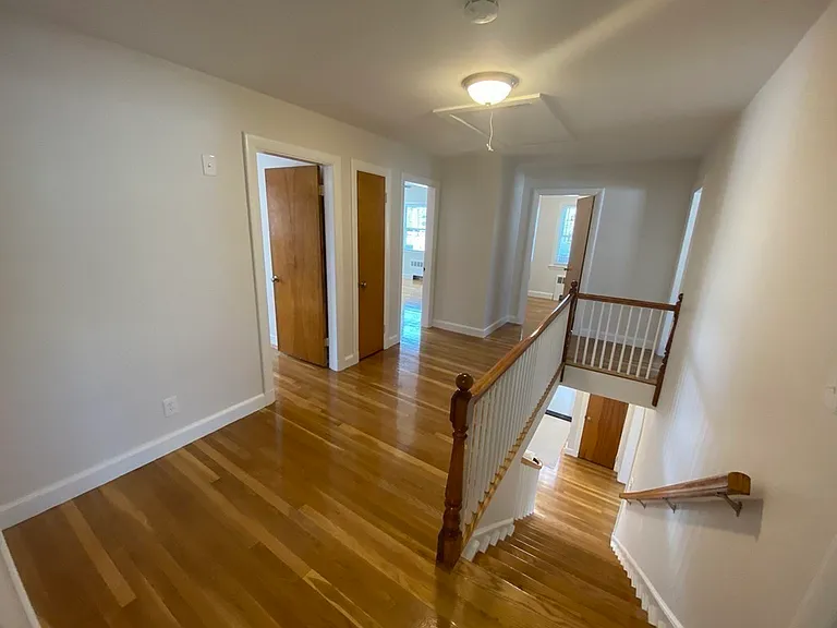 137 Main St — Photo 20