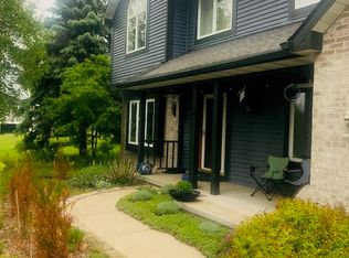 2521 Williams Dr, Stoughton, WI 53589