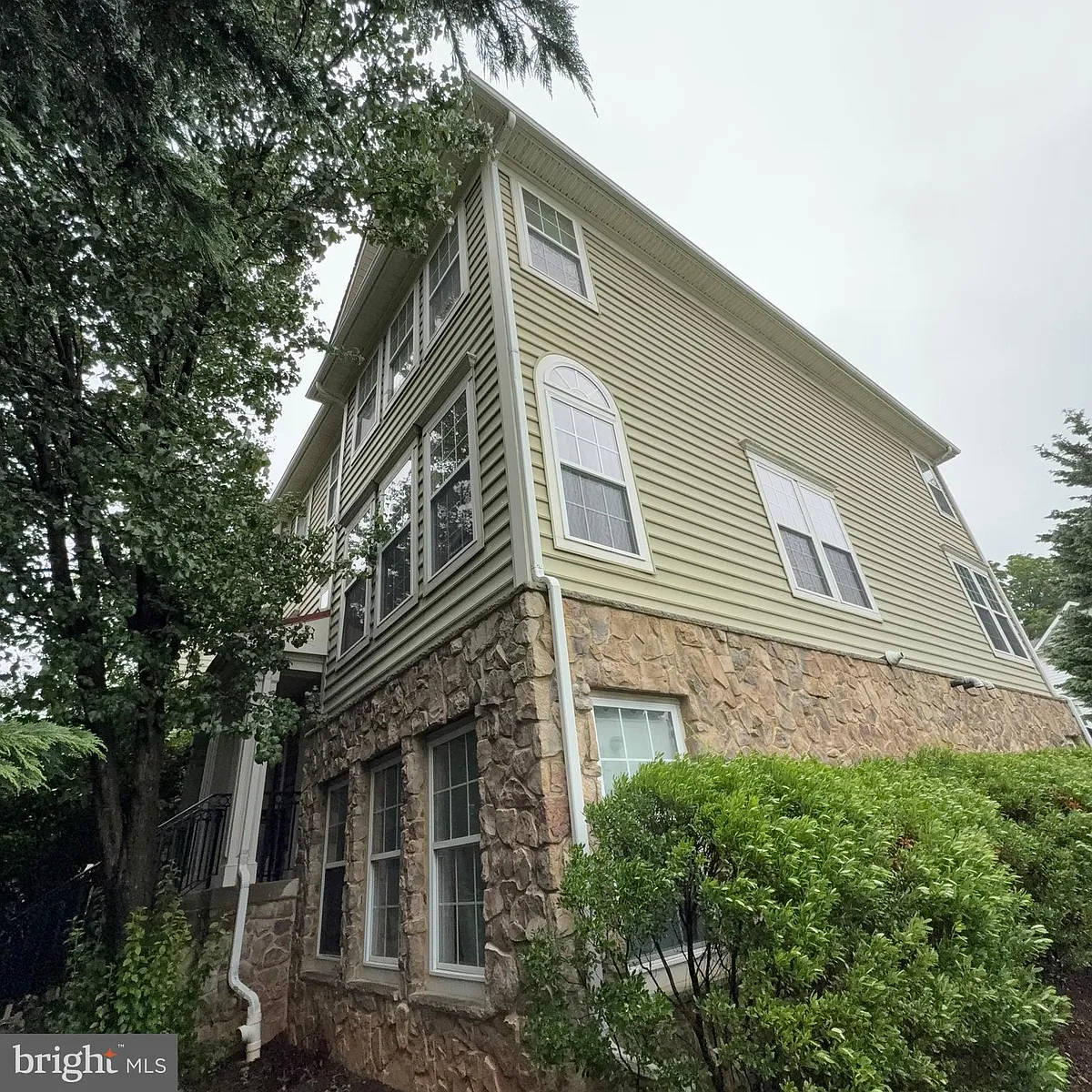 Building Photo - 7200 Phelps Hill Ct