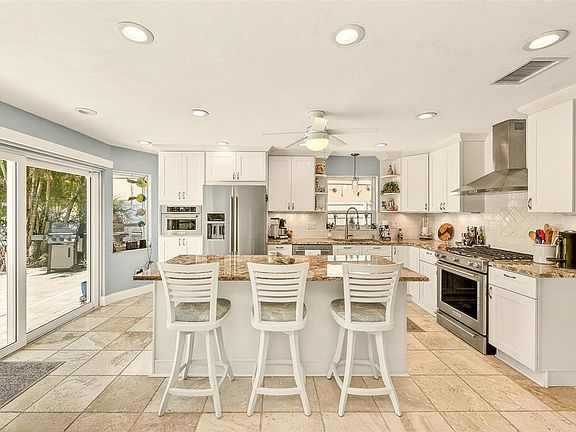 5th image of 441 Harbor Dr S