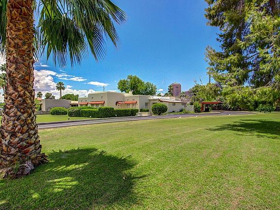 5th image of 54 N Country Club Dr