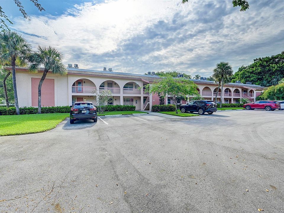1st image of 1212 Bahama Bend #B1