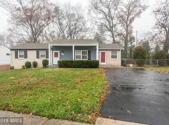 2nd image of 4712 Montgomery Pl