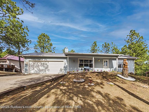 2nd image of 410 Sunny Slope Dr