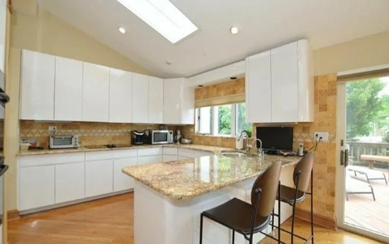 79 Plymouth Rd — Photo 5