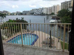 1900 Diana Dr #A-2, Hallandale Beach, FL 33009