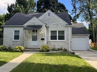 5337 W Arizona St, Milwaukee, WI 53219