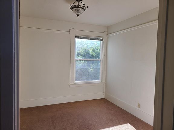 4th image of 1450 Castro St